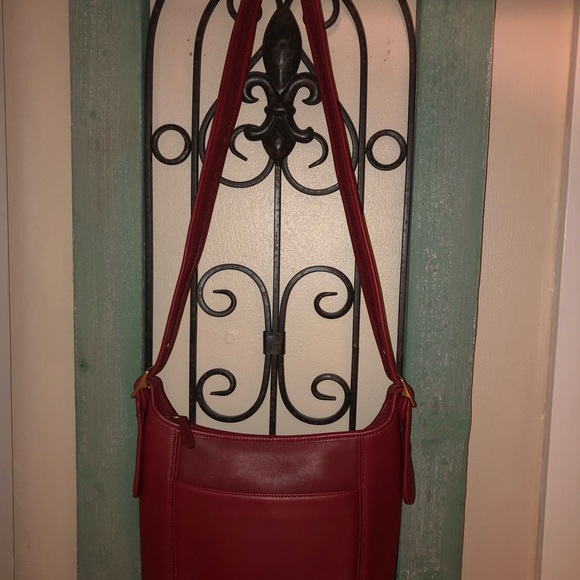 Fantastic vintage Coach bag, perfect condition! - Picture 2 of 2